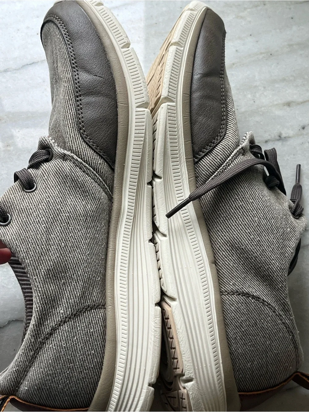 PERRY ELLIS PORTFOLIO CASUAL SNEAKER SHOE OLIVE GRAY STRIPE Mens SZ 11